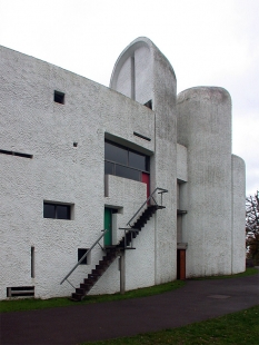 Mariánská kaple Notre-Dame du Haut - foto: Petr Šmídek, 2003