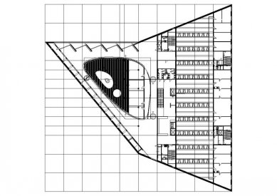 Regionální knihovna a vzdělávací centrum - Fourth floor plan with roof terrace