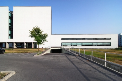 Barreiro College of Technology - foto: Petr Šmídek, 2011