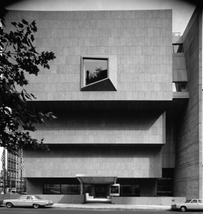 Whitney Museum of American Art - foto: Ezra Stoller/ Courtesy W.W. Norton