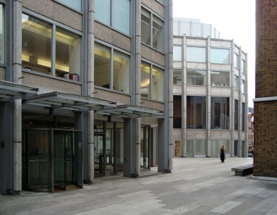 Economist Building - foto: Rasťo Udžan, 2009