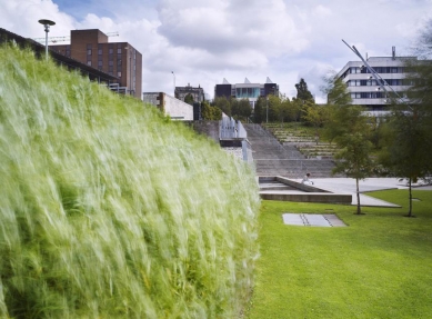 Rottenrow Gardens - foto: www.northfieldeditions.com