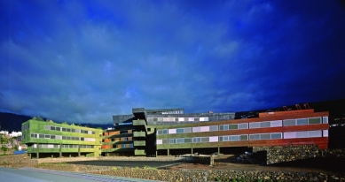 Rafael Arozarena High School - foto: Miguel de Guzman