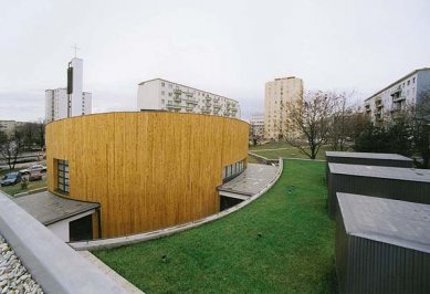 Římskokatolické pastorační centrum - foto: © Pavol Meluš, 1999