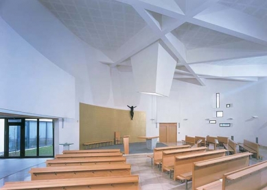 Římskokatolické pastorační centrum - foto: © Pavol Meluš, 1999