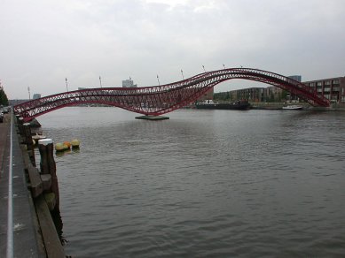 Bridges Borneo-Sporenburg - foto: Petr Šmídek, 2003