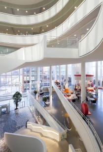 City Hall and Cultural Center Nieuwegein  - foto: Adam Mõrk