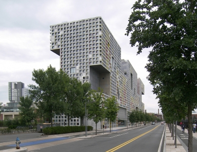 Simmons Hall @ MIT - foto: Petr Kratochvíl/Fulbright-Masaryk grant, 2011