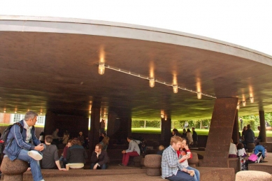 Serpentine Gallery Pavilion 2012 - foto: Martin Krcha, 2012