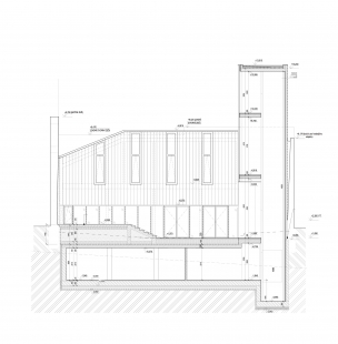 Rekonstrukce a dostavba Regionálního muzea v Kolíně - Příčný řez - foto: IHARCH