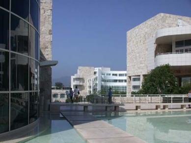 J. Paul Getty Center - foto: Petr Šmídek, 2001