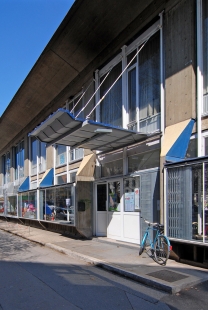 Nákupní centrum Šiška - foto: Petr Šmídek, 2008