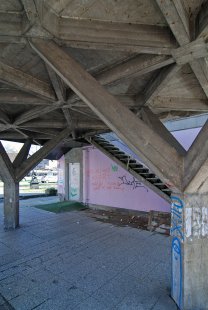 Nákupní centrum Šiška - foto: Petr Šmídek, 2008