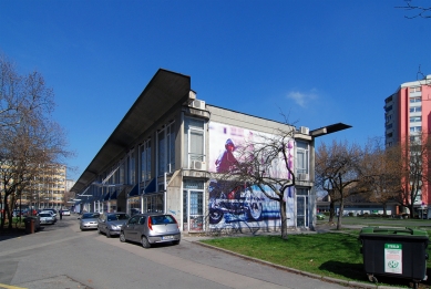 Nákupní centrum Šiška - foto: Petr Šmídek, 2008