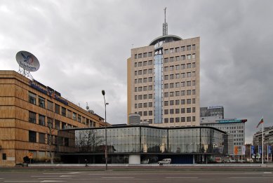 Mezinárodní automatická telefonní centrála - foto: Petr Šmídek, 2008