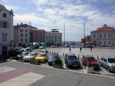 Tartini Square - foto: Petr Šmídek, 2006