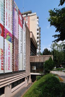 Cultural Center of the Spanish Republican Fighters - foto: Petr Šmídek, 2008