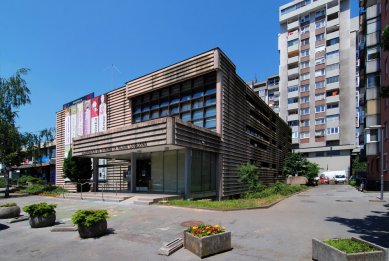 Cultural Center of the Spanish Republican Fighters - foto: Petr Šmídek, 2008