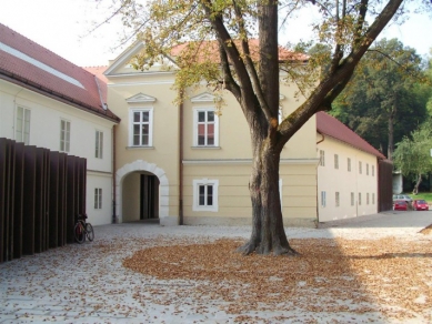 Renovation of Ravne Castle for the Dr. Franc Sušnik Central Carynthian Library