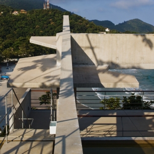 House in Ubatuba - foto: spbr arquitetos