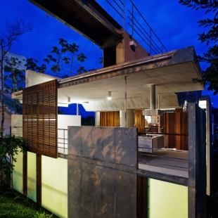 House in Ubatuba - foto: spbr arquitetos