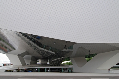 Porsche Museum - foto: Petr Šmídek, 2011