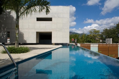 House in Rio de Janeiro  - foto: Nelson Kon