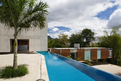 House in Rio de Janeiro  - foto: Nelson Kon