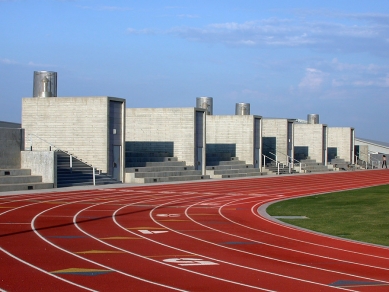 Diamond Ranch High School - foto: Petr Šmídek, 2001