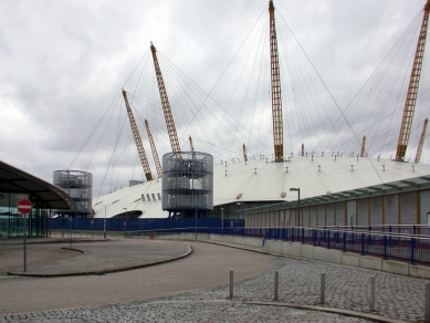 Millennium Dome - foto: Petr Šmídek, 2004