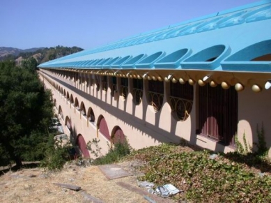 Marin County Civic Center - foto: Petr Šmídek, 2001