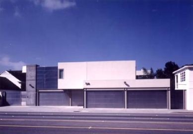 Rozšíření Neutra Beach House - foto: © Steven Ehrlich Architects, 1998