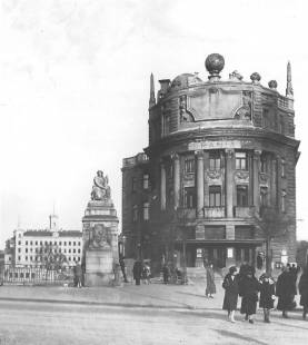 Palác Urania - Historický snímek - foto: archiv redakce