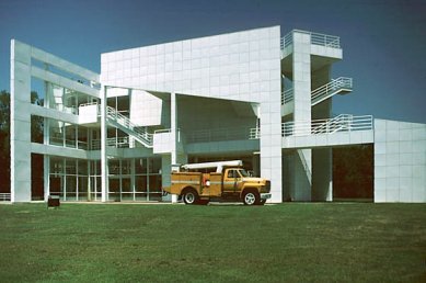 The Atheneum - foto: © Mary Ann Sullivan, 2001