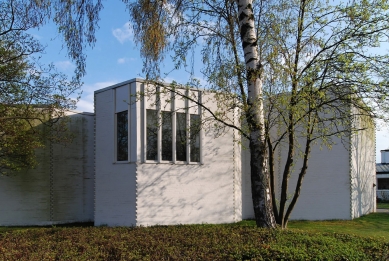 Wolfsburg Church, parish centre and vicarage - foto: Petr Šmídek, 2012