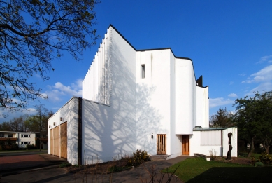 Wolfsburg Church, parish centre and vicarage - foto: Petr Šmídek, 2012