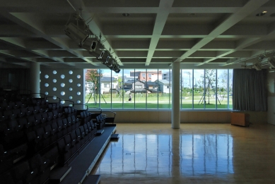 Kanazawa Umimirai Library - foto: Petr Šmídek, 2012