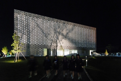 Kanazawa Umimirai Library - foto: Petr Šmídek, 2012