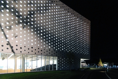 Kanazawa Umimirai Library - foto: Petr Šmídek, 2012