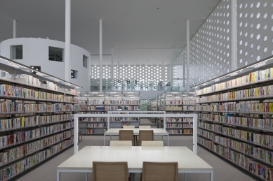 Kanazawa Umimirai Library - foto: Satoshi Asakawa