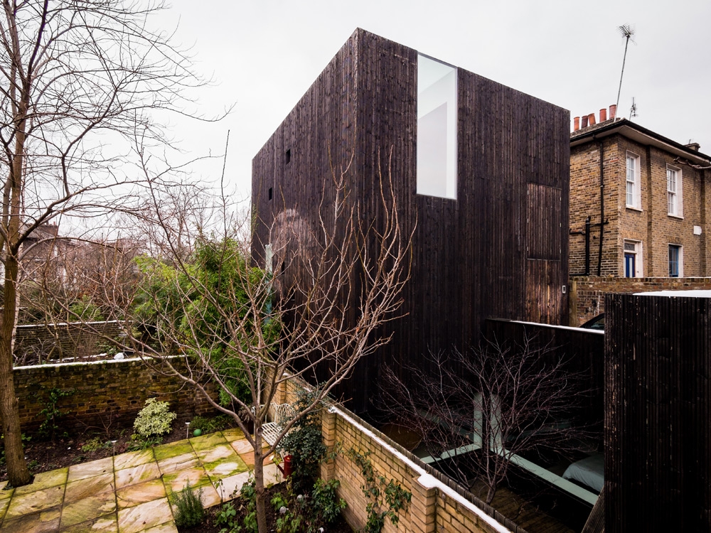 archiweb.cz - Zapadlý dům