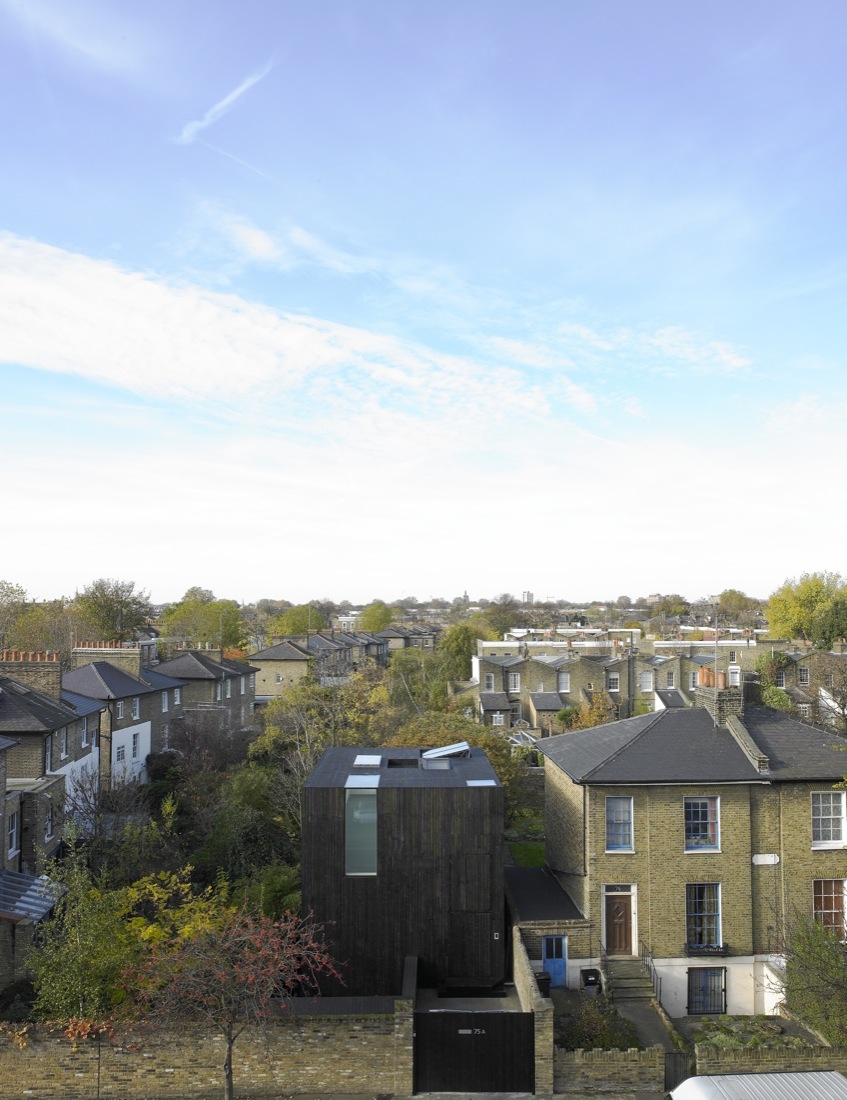 archiweb.cz - Zapadlý dům