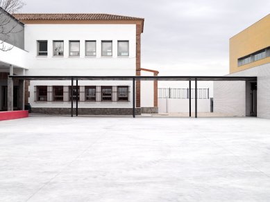 School in El Casar de Escalona - foto: Emilio Fernández