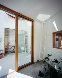 Inside House & Outside House - foto: © Masao Nishikawa