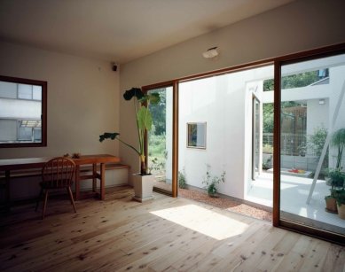 Inside House & Outside House - foto: © Masao Nishikawa