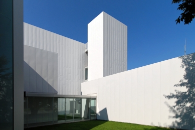 Towada Art Center  - foto: Petr Šmídek, 2012