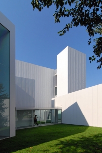 Towada Art Center  - foto: Petr Šmídek, 2012