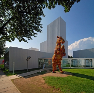 Towada Art Center  - foto: Petr Šmídek, 2012