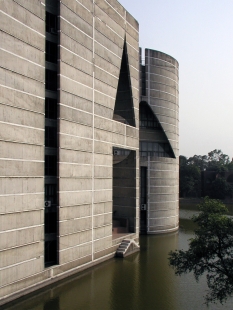 National Assembly in Dhaka - foto: Ondřej Pleštil, 2012