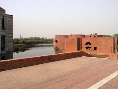 National Assembly in Dhaka - foto: Ondřej Pleštil, 2012